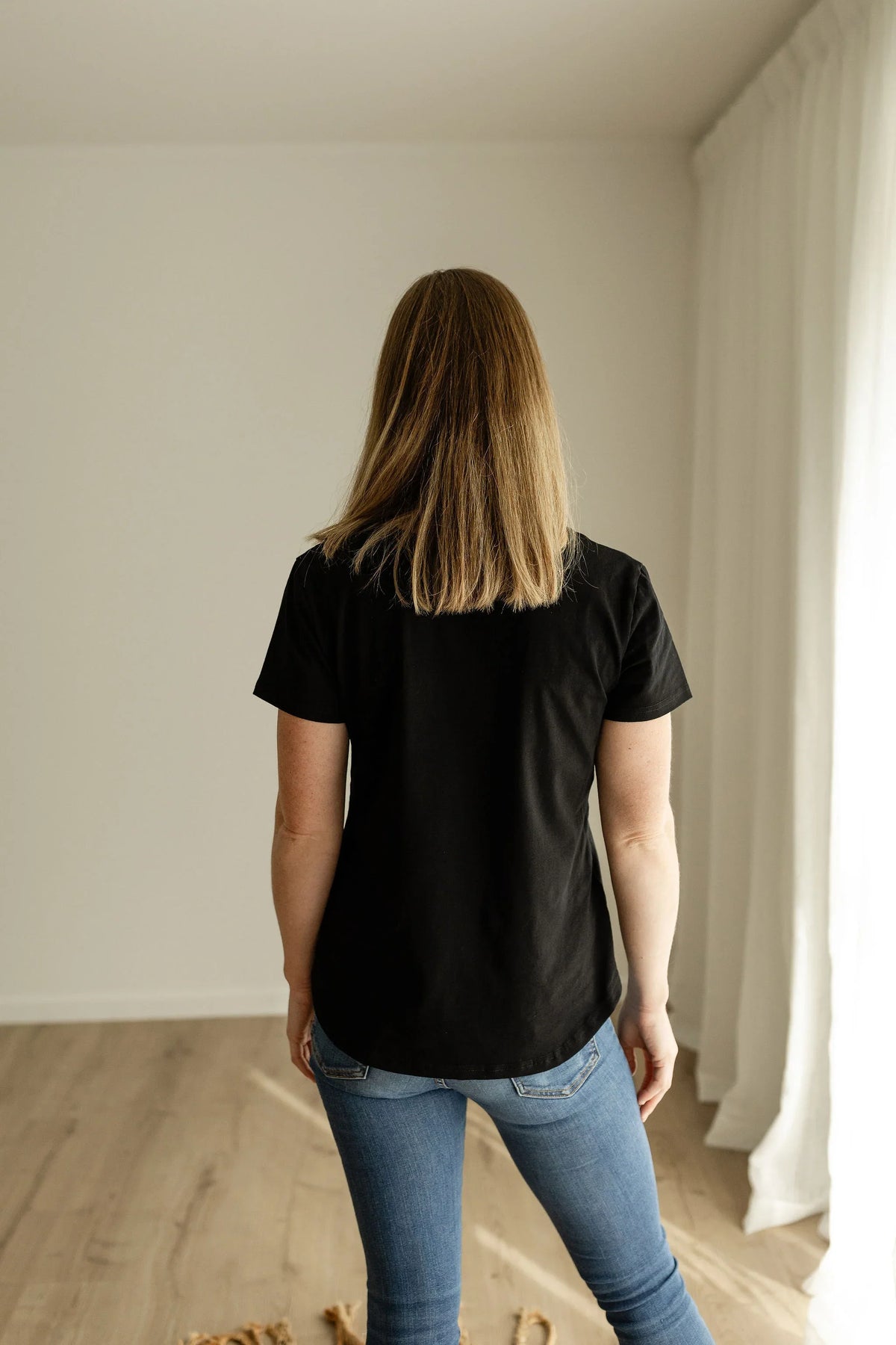 Black Side Zip Breastfeeding Tshirt.