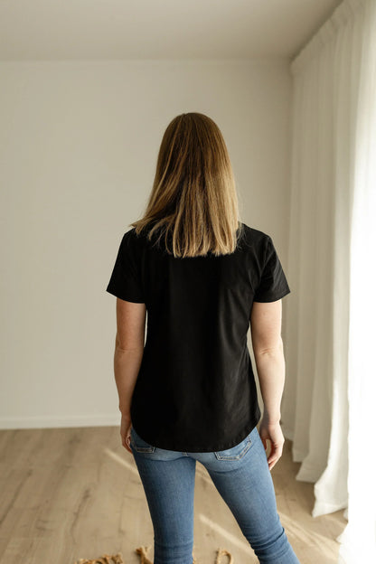Black Side Zip Breastfeeding Tshirt.